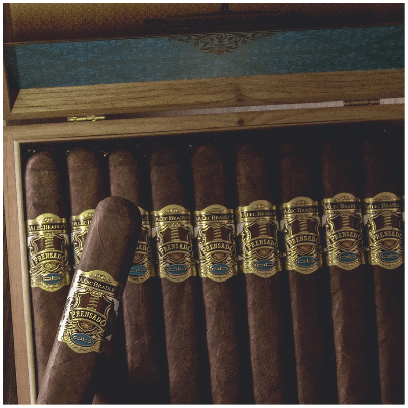 Alec Bradley Prensado Churchill - The Smoking Jacket